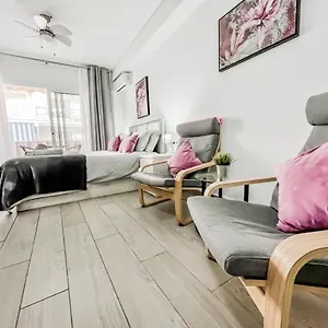 a-fully-renovated-studio-in-beautiful-nerja.es-andalucia.com/